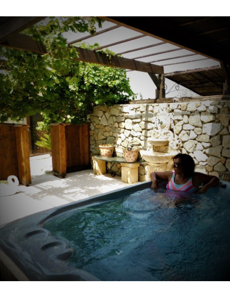 Eine Stunde Spa im Freien zur Entspannung der Familie