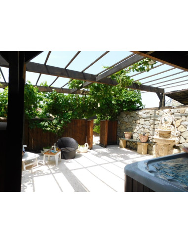 One hour of outdoor Spa for family relaxation